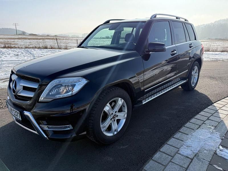 Schwarz Gebraucht 2014 Mercedes GLK220 SUV | 16.700 € (Fairer Preis) - Bild 1/4
