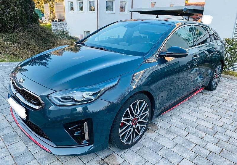 Gebraucht Kia ProCeed GT 204 PS (150 kW) 2019 Grau Kombi