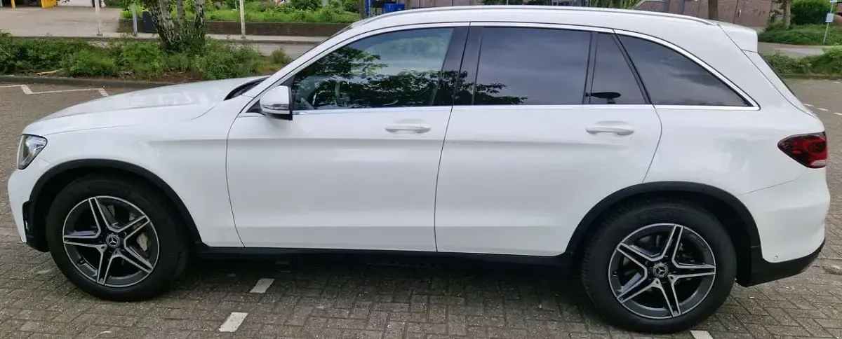 Gebraucht Mercedes GLC200 AMG line 197 PS (144 kW) 2020 Weiß SUV