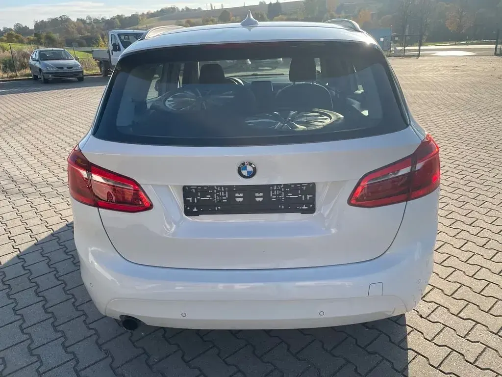 Gebraucht BMW 216 Active Tourer Advantage 102 PS (75 kW) 2018 Weiß Van / Kleinbus