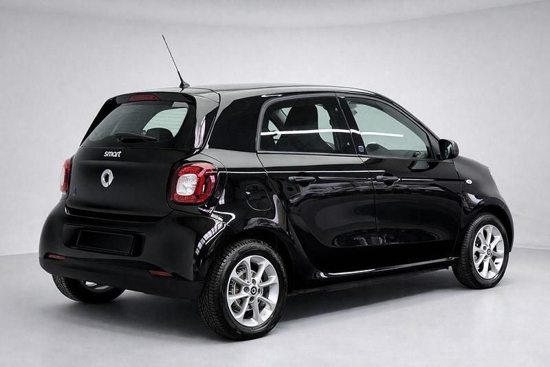 Gebraucht Smart ForFour Electric Drive 60 kW (82 PS) 2019 Schwarz Limousine