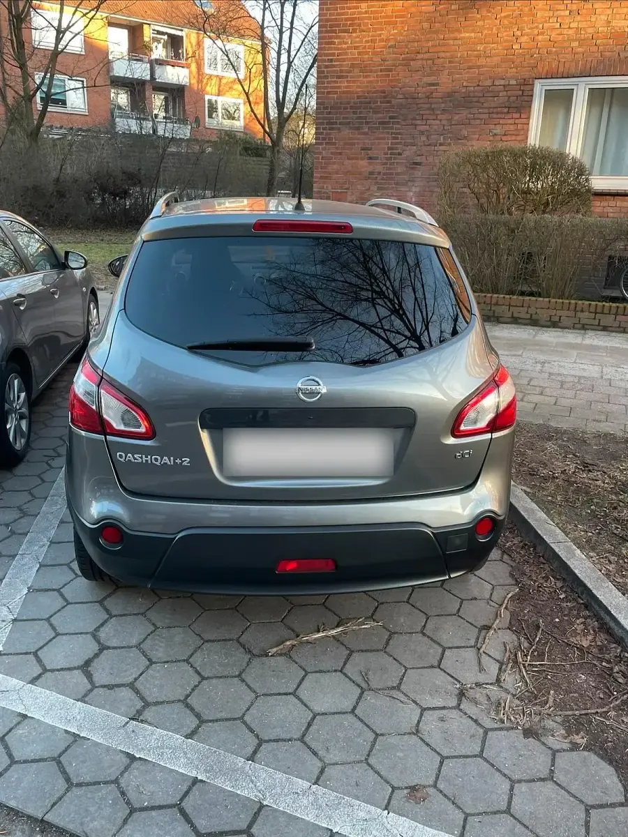 Gebraucht Nissan Qashqai +2 Tekna 150 PS (110 kW) 2011 Grau SUV