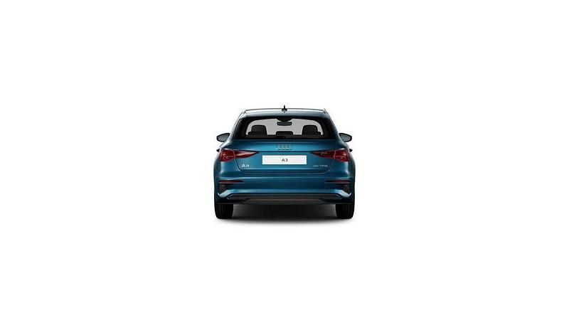Gebraucht Audi A3 Ambiente 150 PS (110 kW) 2022 Atollblau metallic Limousine