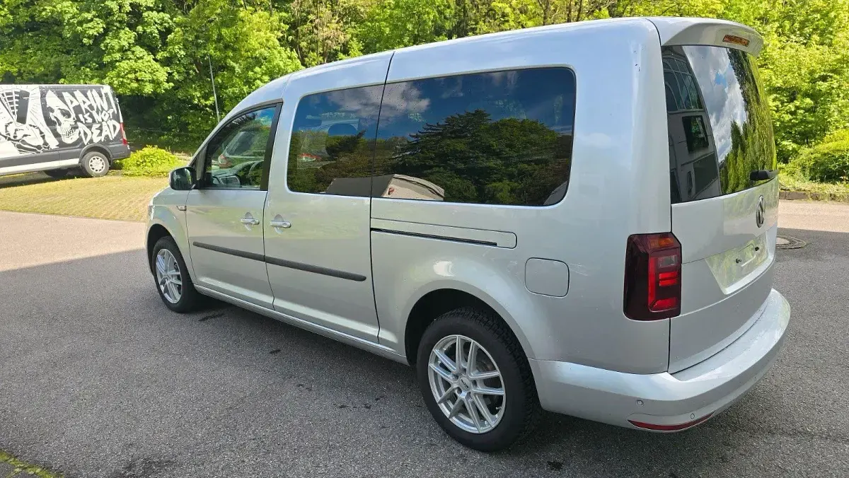 Gebraucht VW Caddy Maxi 150 PS (110 kW) 2020 Silber Van / Kleinbus