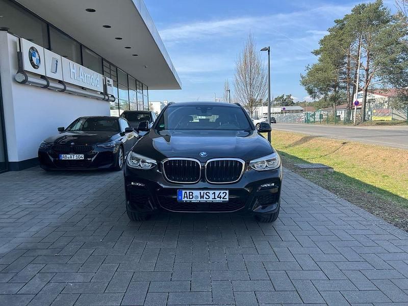 Gebraucht BMW X4 M Sport 190 PS (139 kW) 2020 Saphirschwarz SUV