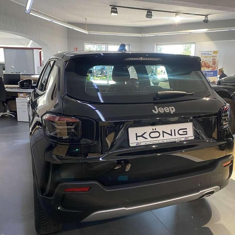 Gebraucht Jeep Avenger Altitude 101 PS (74 kW) 2024 Schwarz SUV