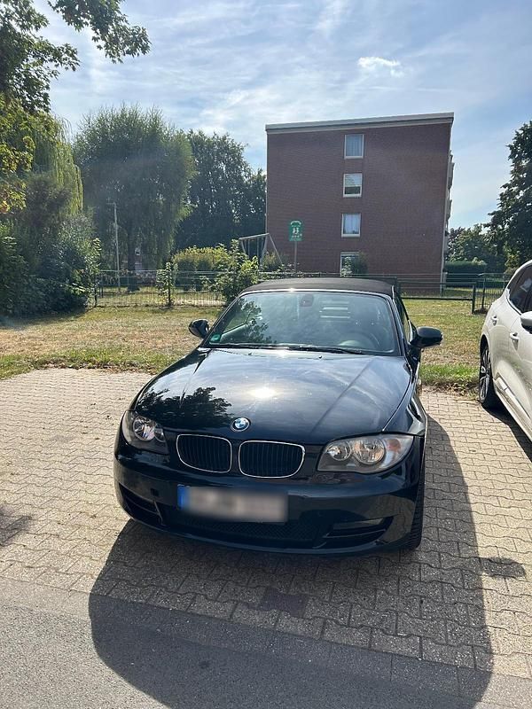 Schwarz Gebraucht 2010 BMW 118 Cabriolet Cabrio | 4.250 € (Superpreis) - Bild 1/4