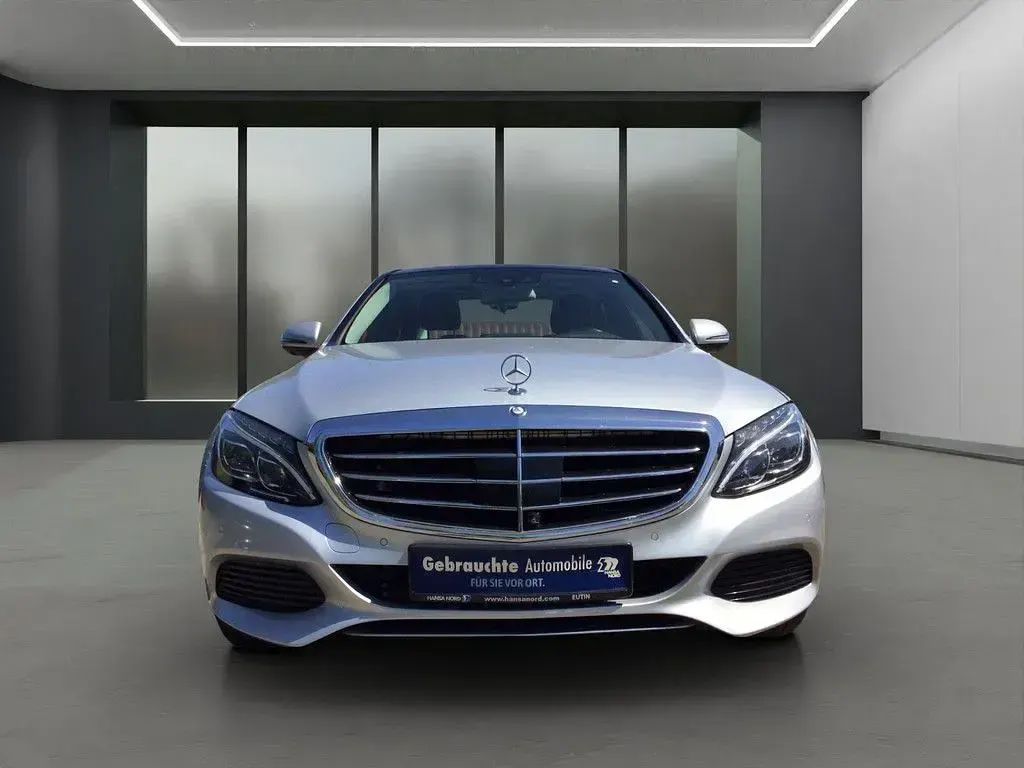 Gebraucht Mercedes C400 Exclusive 333 PS (244 kW) 2019 Silber / iridiumsilber (metallic) Limousine