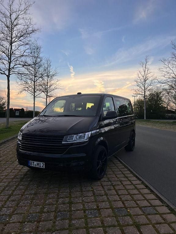 Gebraucht VW Multivan 150 PS (110 kW) 2021 Schwarz Van