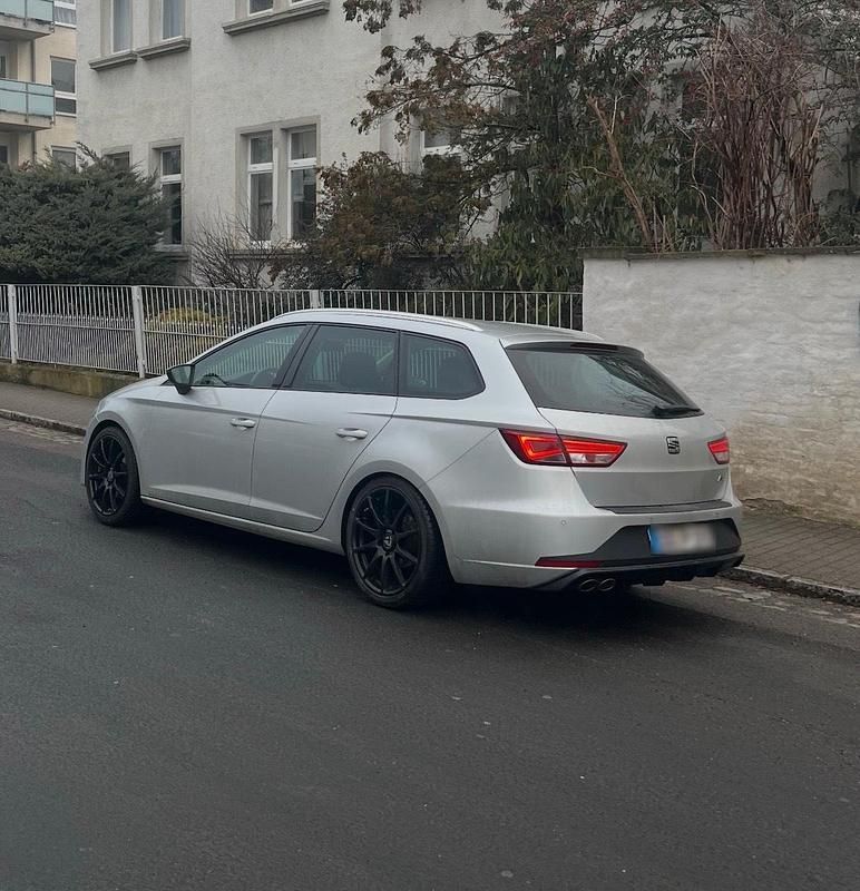 Gebraucht Seat Leon FR 150 PS (110 kW) 2015 Silber Kombi