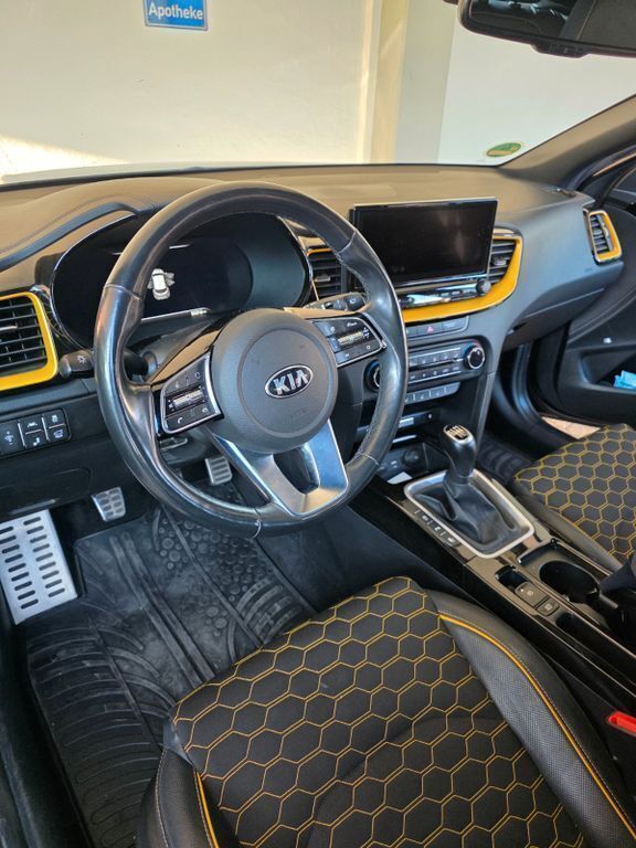 Gebraucht Kia XCeed Launch Edition 140 PS (102 kW) 2019 Schwarz SUV