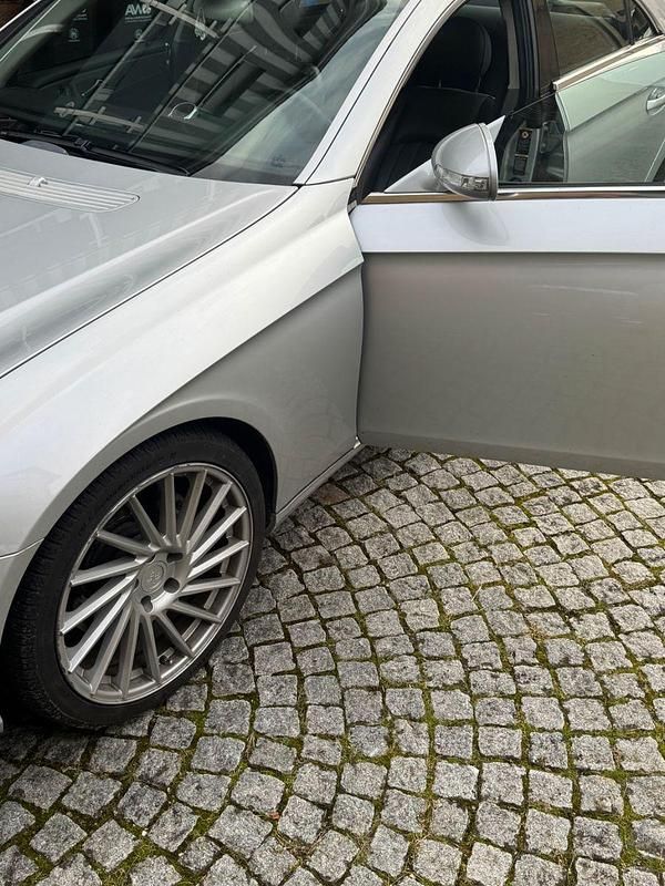 Gebraucht Mercedes CLS350 272 PS (200 kW) 2005 Silber Coupé