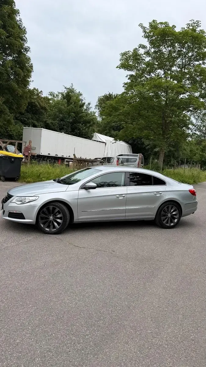 Gebraucht VW Passat 170 PS (125 kW) 2009 Grau Limousine