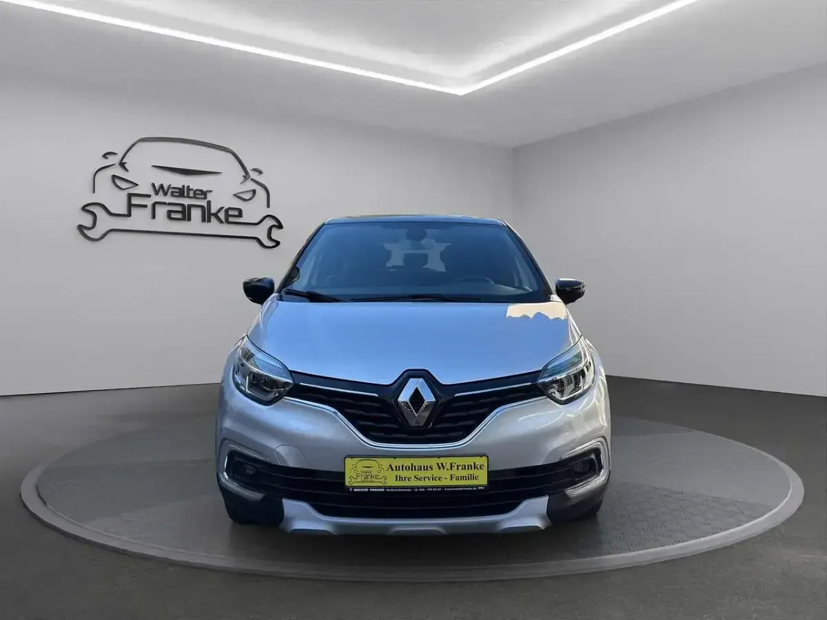 Gebraucht Renault Captur Intens 90 PS (66 kW) 2019 Grau d69 + schwarz gne SUV