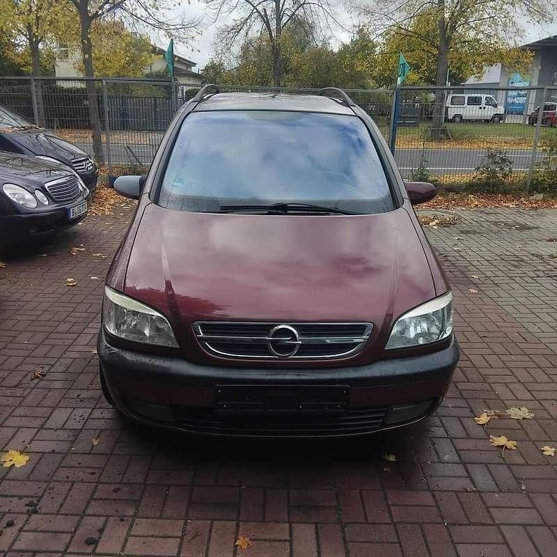 Gebraucht Opel Zafira 101 PS (74 kW) 2004 Rot Van / Kleinbus
