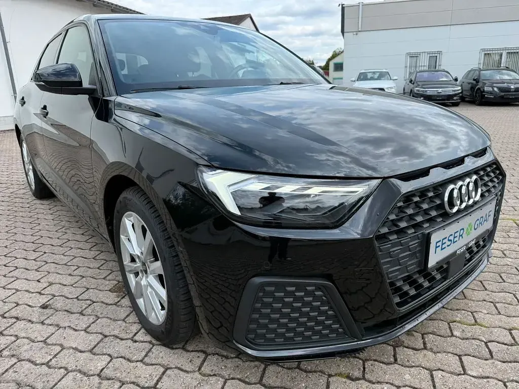 Gebraucht Audi A1 Sportback Ambiente 150 PS (110 kW) 2024 Mythosschwarz metallic Kleinwagen