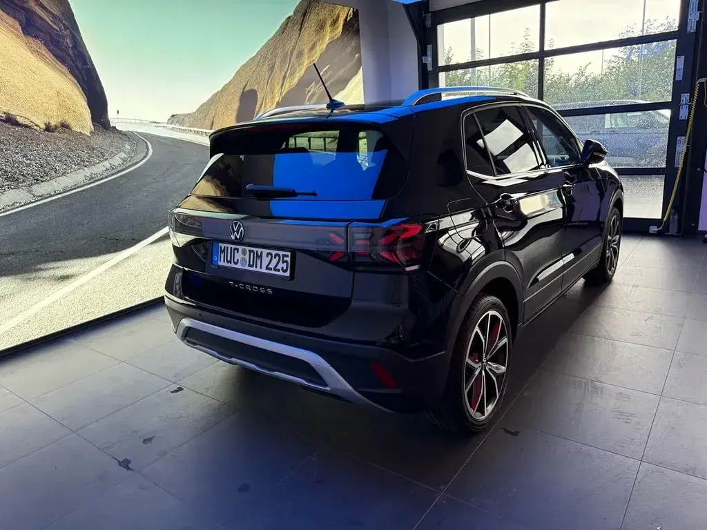 Gebraucht VW T-Cross Style 116 PS (85 kW) 2024 Schwarz SUV