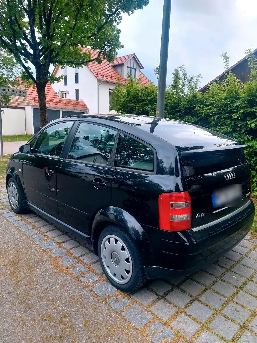 Gebraucht Audi A2 75 PS (55 kW) 2001 Schwarz Kleinwagen