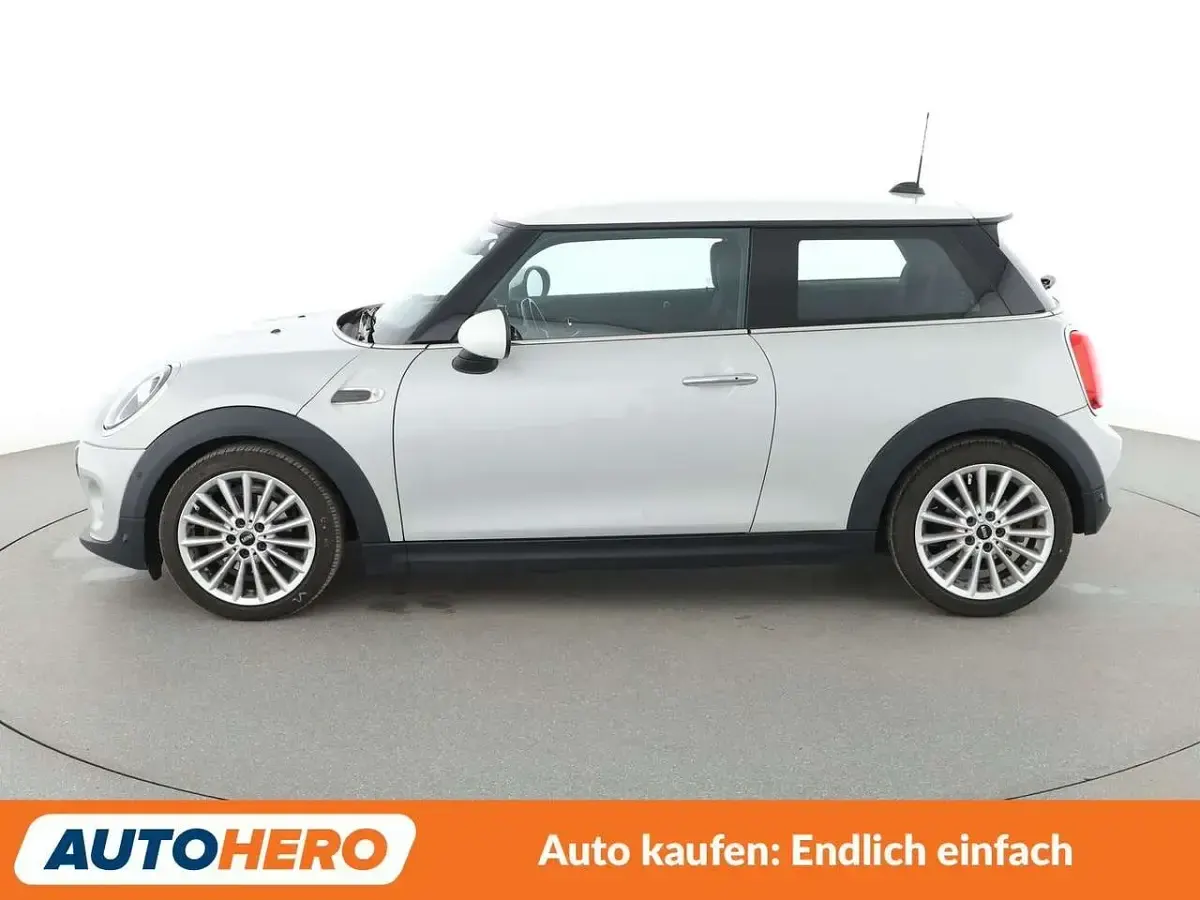 Używany Mini Cooper 136 KM (100 kW) 2018 Srebrny Hatchback