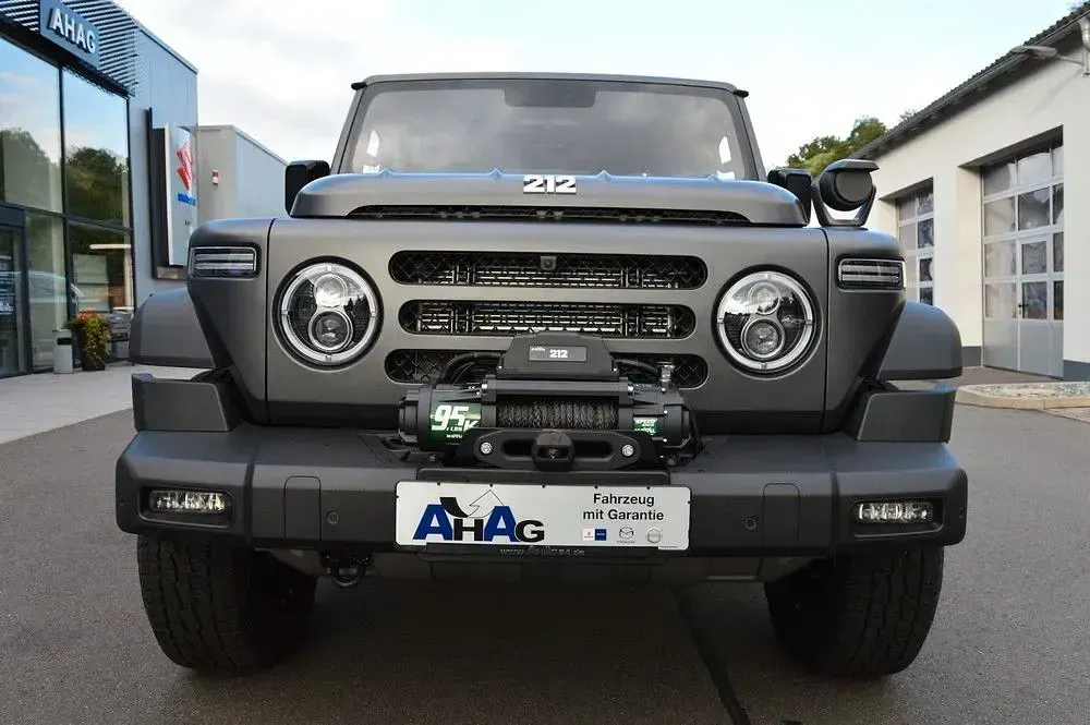 Neu BAW 212 166 PS (122 kW) 2026 Grau SUV