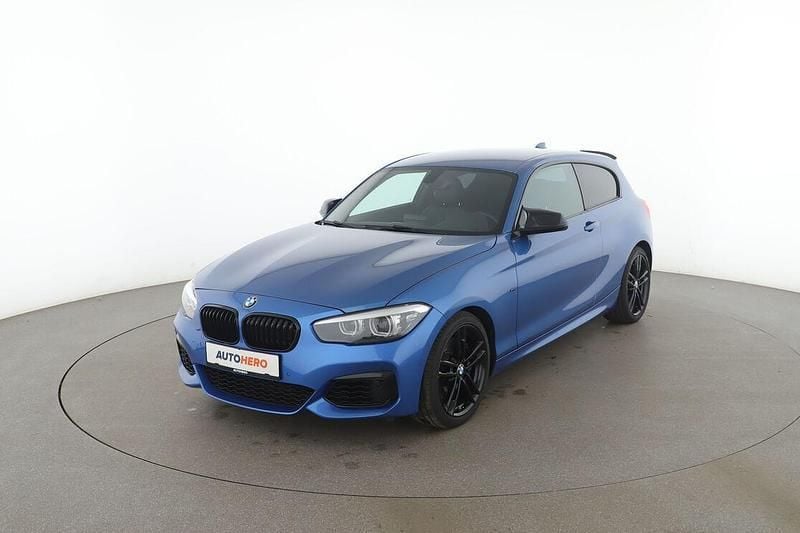 Blau Gebraucht 2018 BMW M140 M Sport Limousine | 35.080 € - Bild 1/3