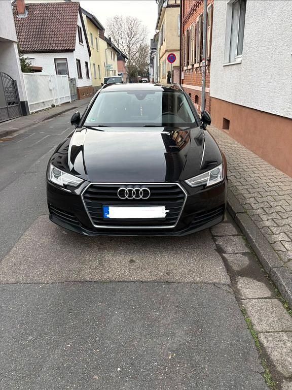 Gebraucht Audi A4 Ambiente 150 PS (110 kW) 2017 Schwarz Kombi