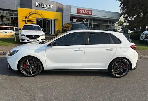 Gebraucht Hyundai i30 N Performance 280 PS (205 kW) 2023 Serenity white / mic (metallic) Limousine