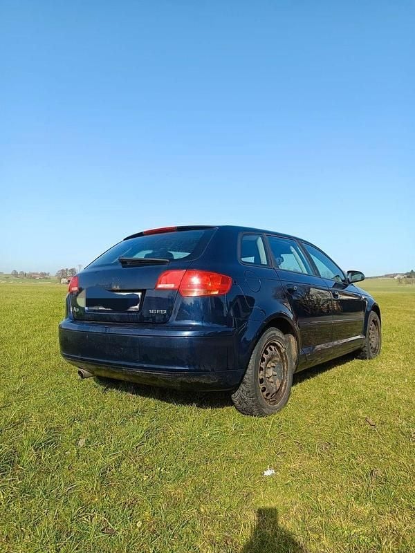 Gebraucht Audi A3 Ambiente 116 PS (85 kW) 2006 Blau Kleinwagen