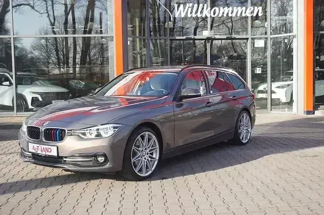 Gebraucht BMW 320 Efficient Dynamics 163 PS (119 kW) 2019 Grau Kombi