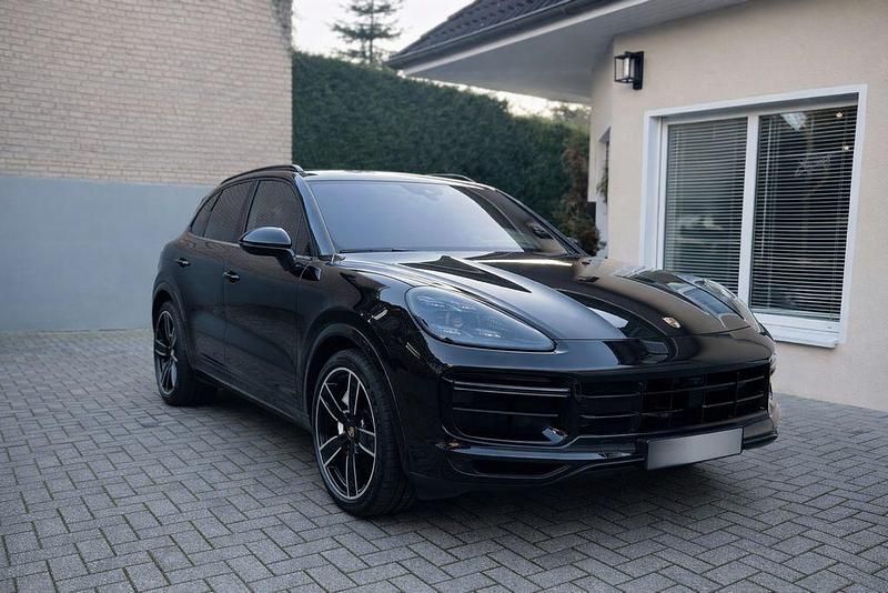 Gebraucht Porsche Cayenne Turbo 549 PS (403 kW) 2019 Schwarz SUV