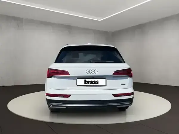 Gebraucht Audi Q5 Ambiente 299 PS (219 kW) 2022 Ibisweiß SUV