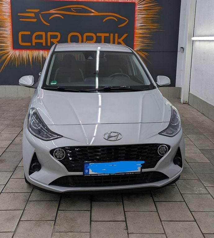 Silber Gebraucht 2021 Hyundai i10 Edition 30+ Kleinwagen | 13.100 € (Etwas zu teuer) - Bild 1/4