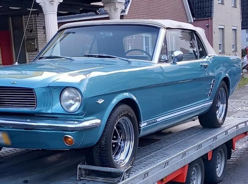 Gebraucht Ford Mustang Convertible 200 PS (147 kW) 1966 Blau Cabrio