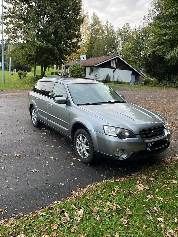 Grau Gebraucht 2006 Subaru Outback SUV | 1.300 € (Fairer Preis) - Bild 1/4