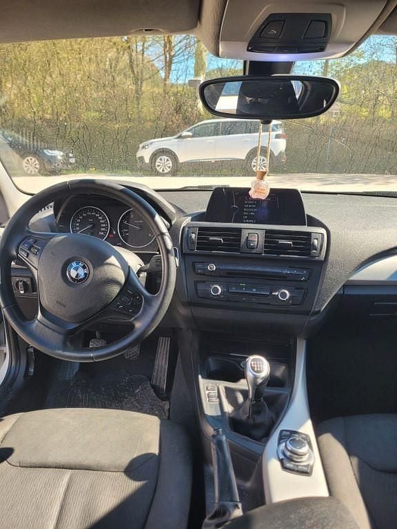 Gebraucht BMW 114 95 PS (69 kW) 2013 Weiß Kleinwagen