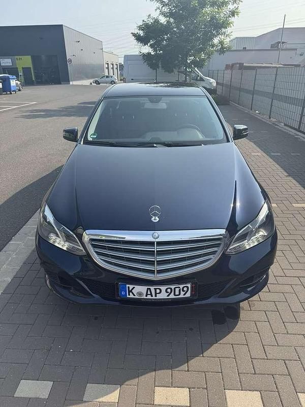 Gebraucht 2015 Mercedes E200 Limousine | 14.600 € (Fairer Preis) - Bild 1/4