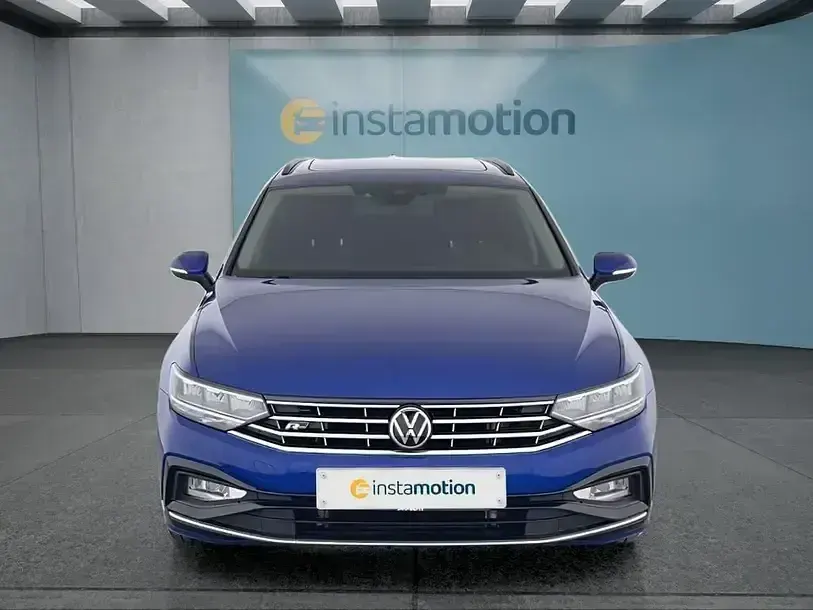 Gebraucht VW Passat 122 PS (89 kW) 2022 Blau Kombi