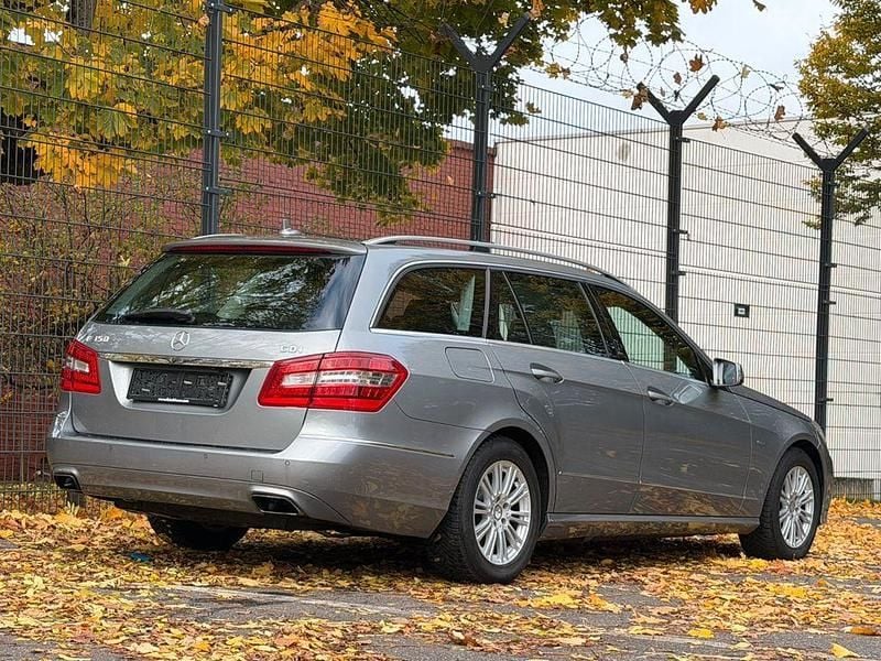 Second-hand Mercedes E350 265 CP (194 kW) 2011 Gri Break