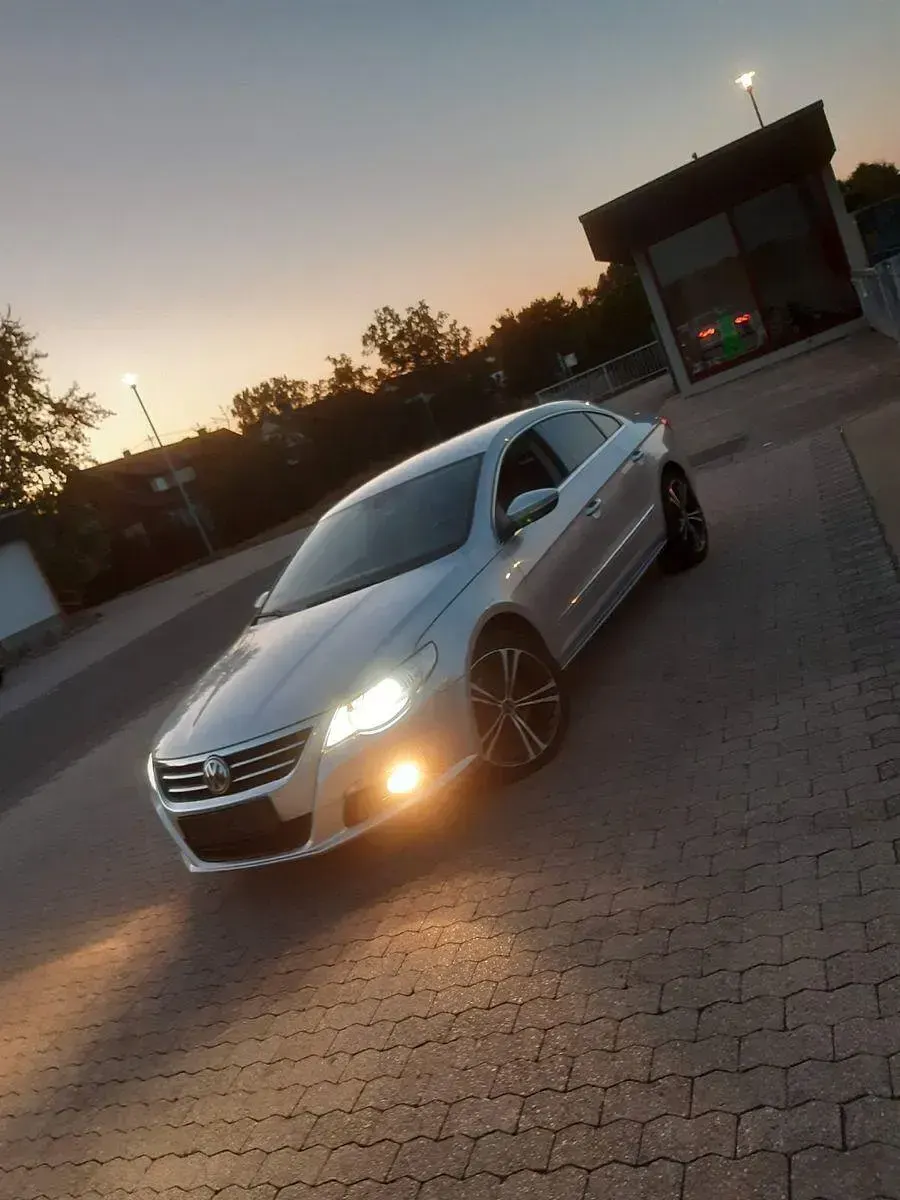 Gebraucht VW Passat 170 PS (125 kW) 2008 Silber Coupé