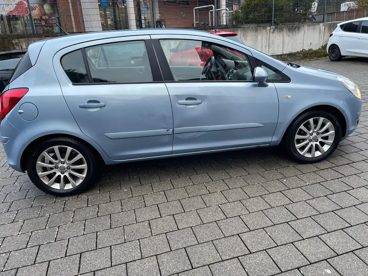 Gebraucht Opel Corsa 90 PS (66 kW) 2007 Blau Kleinwagen