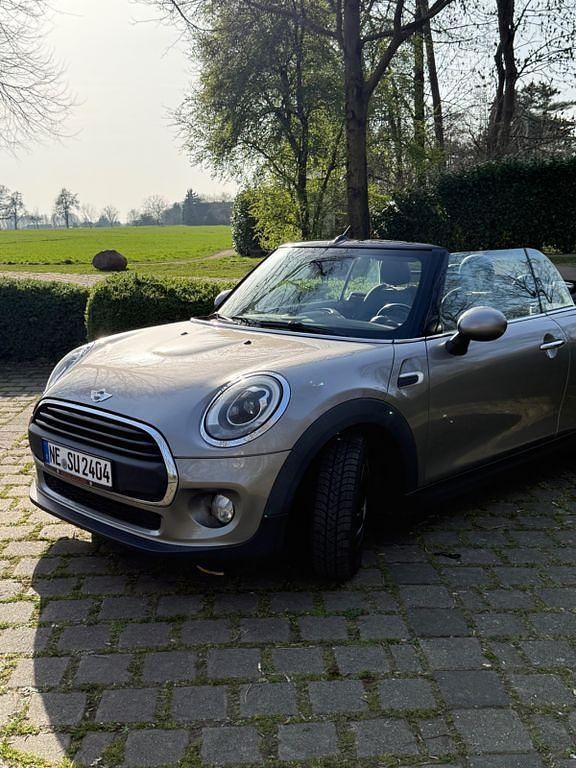 Gebraucht Mini One Cabriolet 101 PS (74 kW) 2017 Beige Cabrio