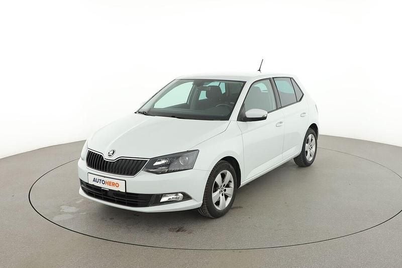 Weiß Gebraucht 2016 Skoda Fabia Style Limousine | 9.150 € (Superpreis) - Bild 1/3