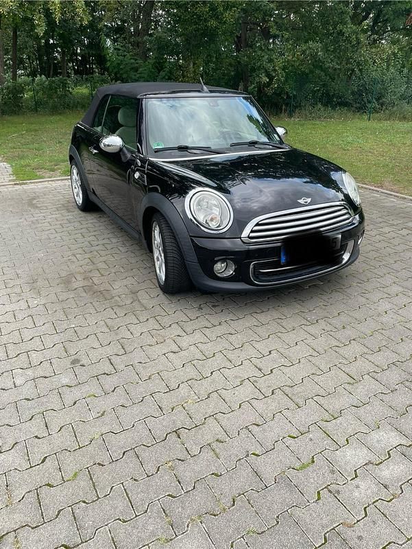 Schwarz Gebraucht 2010 Mini Cooper Cabriolet Cabrio | 5.999 € (Fairer Preis) - Bild 1/4
