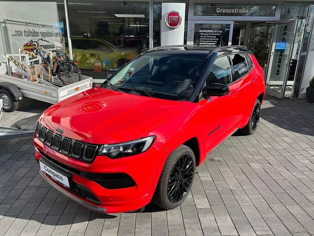 Usado Jeep Compass 243 HP (178 kW) 2022 Vermelho SUV