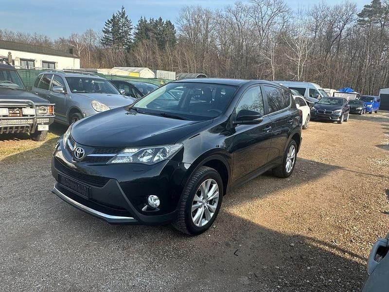 Gebraucht Toyota RAV4 Executive 150 PS (110 kW) 2015 Schwarz SUV