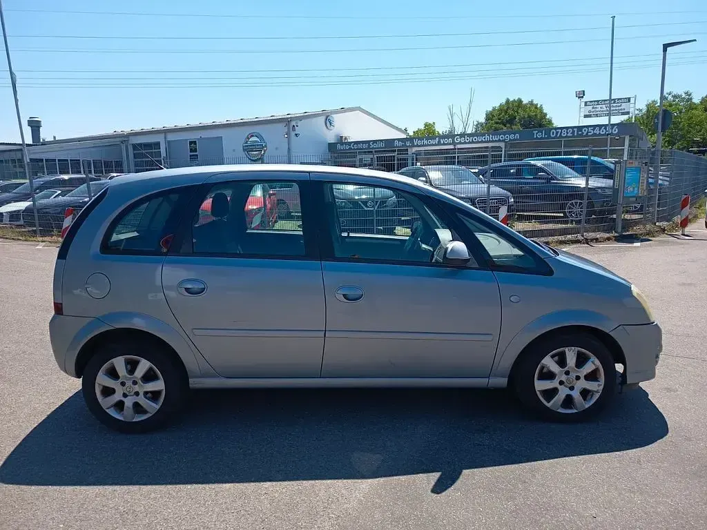 Gebraucht Opel Meriva Basis 105 PS (77 kW) 2006 Silber Van / Kleinbus