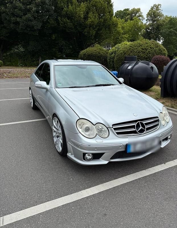 Silber Gebraucht 2005 Mercedes CLK350 Avantgarde Coupé | 5.900 € (Superpreis) - Bild 1/4