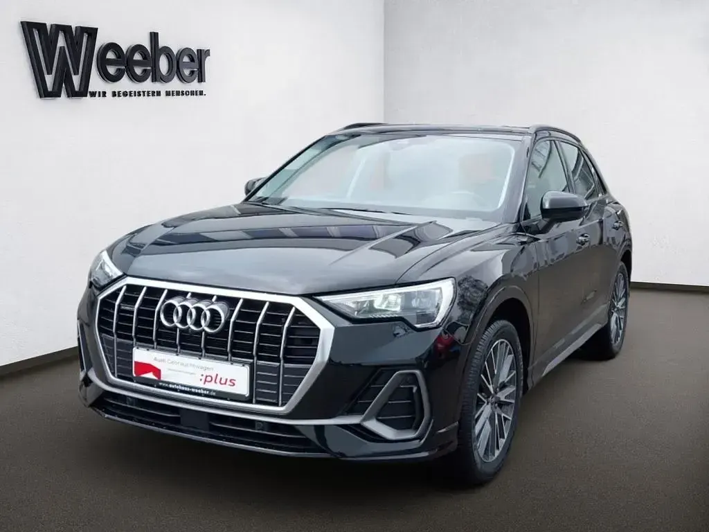 Second-hand Audi Q3 S-Line 200 CP (147 kW) 2022 Negru SUV