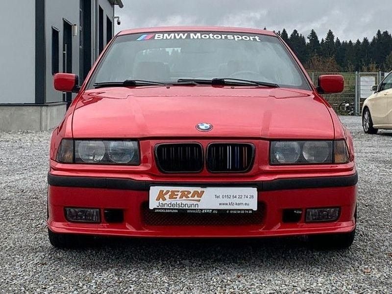 Gebraucht BMW 323 M Sport 170 PS (125 kW) 1998 Rot Coupé