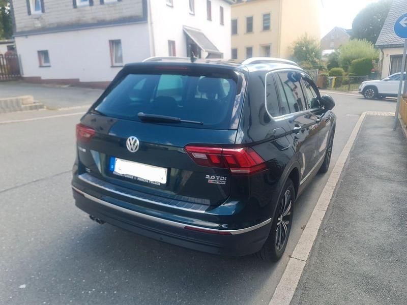 Gebraucht VW Tiguan Sound 150 PS (110 kW) 2017 Grün SUV